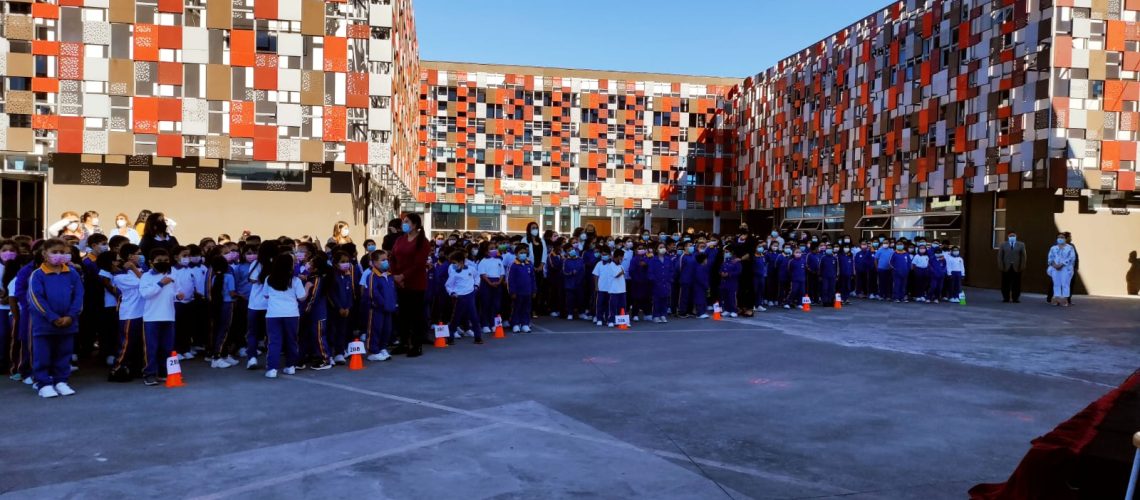 COLEGIO-AMANECER-ESTUDIANTES